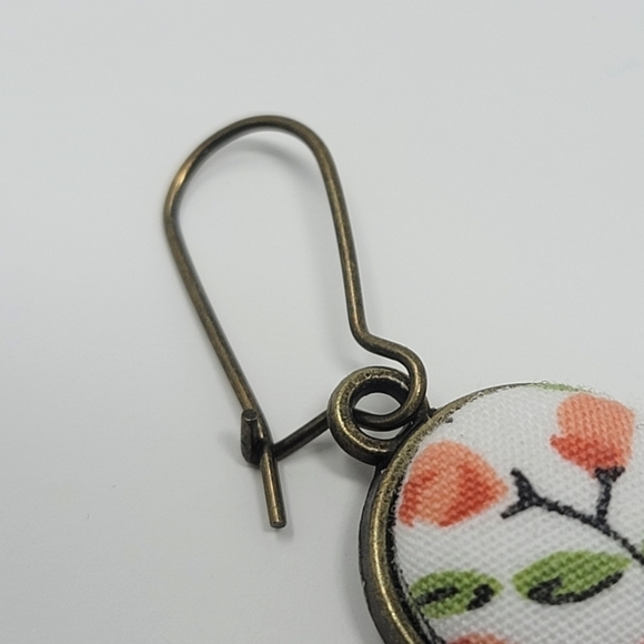 New Handmade | Vintage Floral Upcycled Fabric Button Earwire Dangle Earrings - Picture 3 of 3